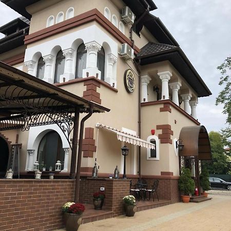 Vila Turistica Tosca Regal Hotel Bacău Eksteriør billede